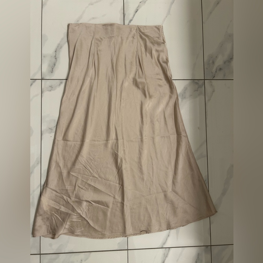 Quince Silk Skirt in Champagne